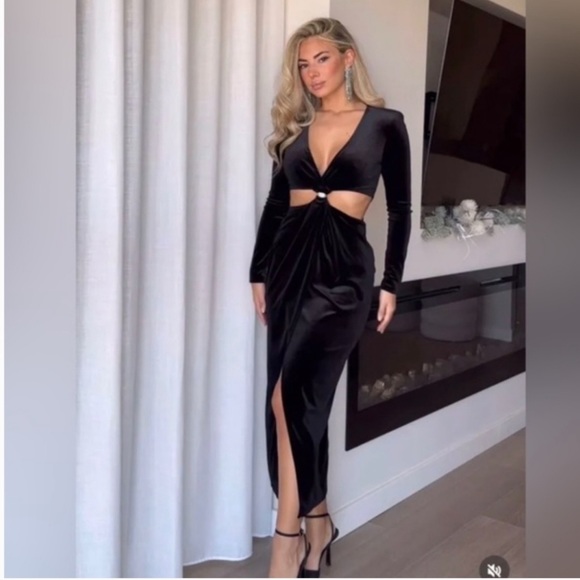 ZARA VELVET CUT OUT MIDI WITH RHINESTONE APPLIQUÉ - Picture 8 of 16